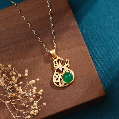 Beautiful Gold Necklace with Unique Style