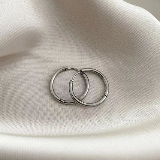 Vintage Handmade Silver Earring