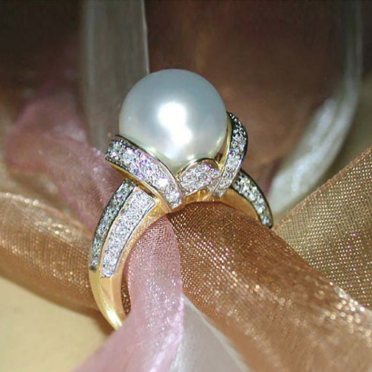 Romantic Gold Ring for Special Moments