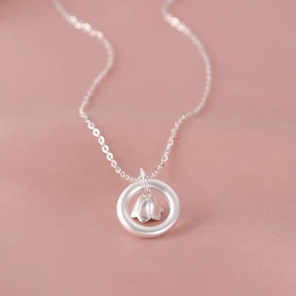 Charming Piece for Any Occasion
