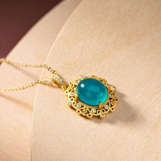 Charming Gold Necklace for Any Occasion