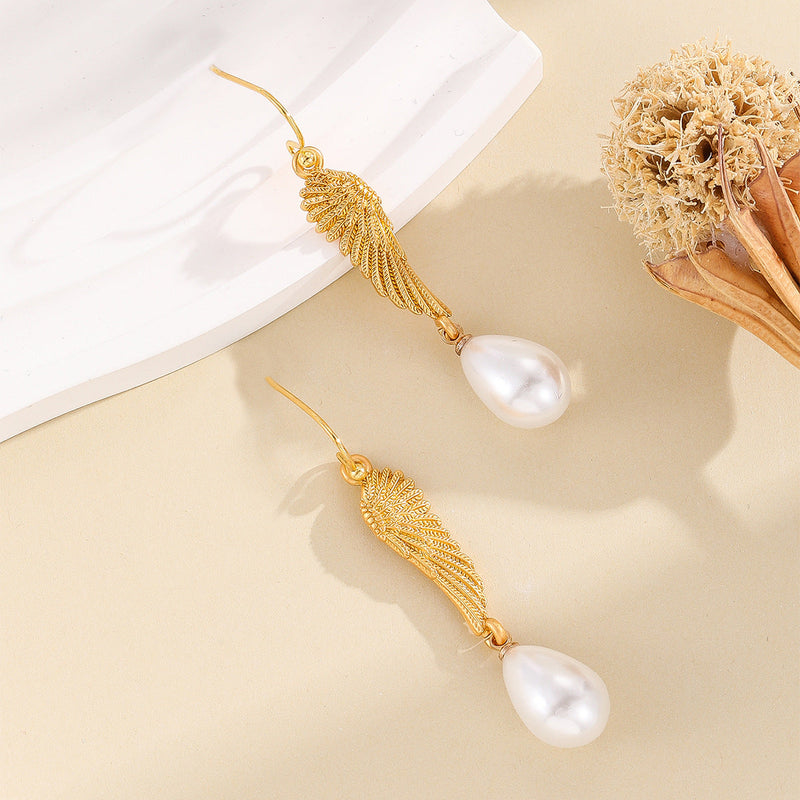 Delicate Artisan Gold Earring