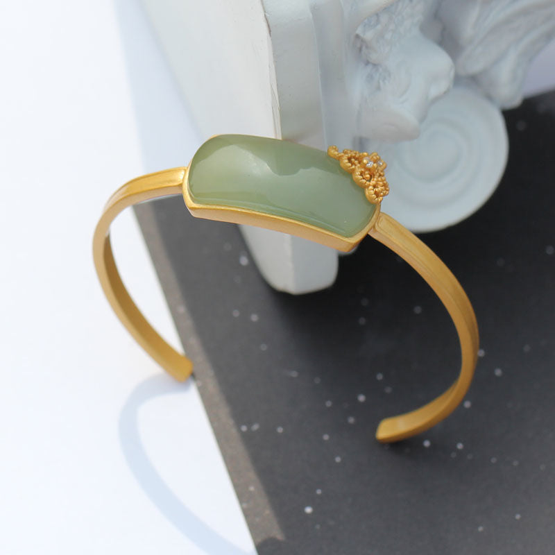 Beautiful Bracelet with Unique Style