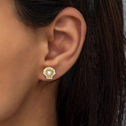 Romantic Pearl Earring for Special Moments