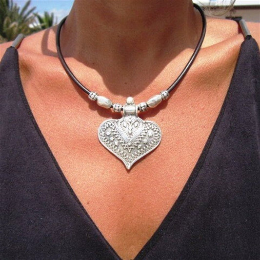 Classic Necklace with Timeless Appeal