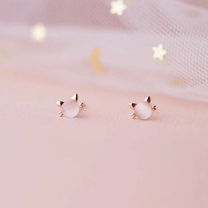Beautiful Pearl Earring with Unique Style