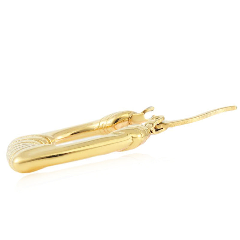 Classic Gold Earring with Timeless Appeal