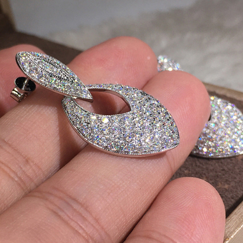 Beautiful Set with Unique Style