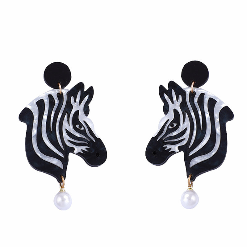 Beautiful Pearl Earring with Unique Style