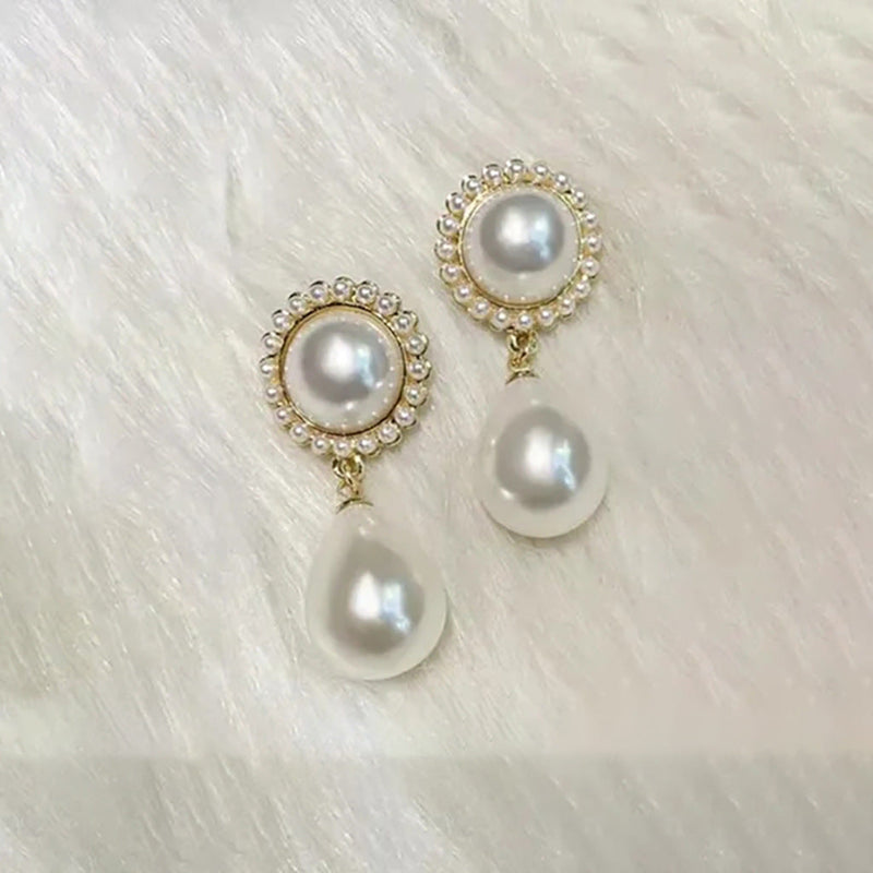 Beautiful Pearl Earring with Unique Style