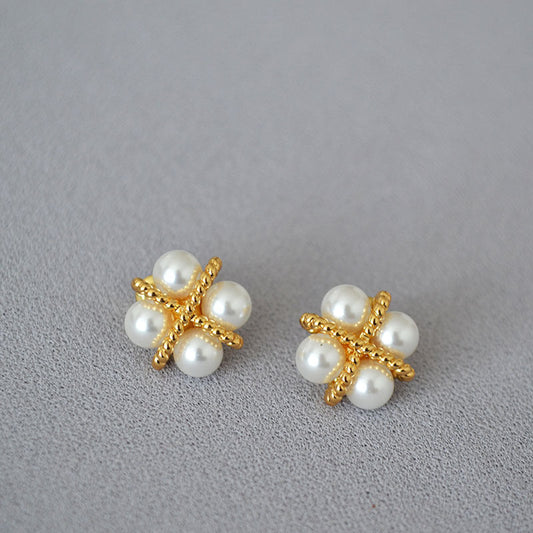 Elegant Gold Earring for Every Occasion