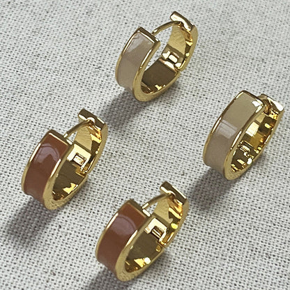 Beautiful Gold Earring with Unique Style