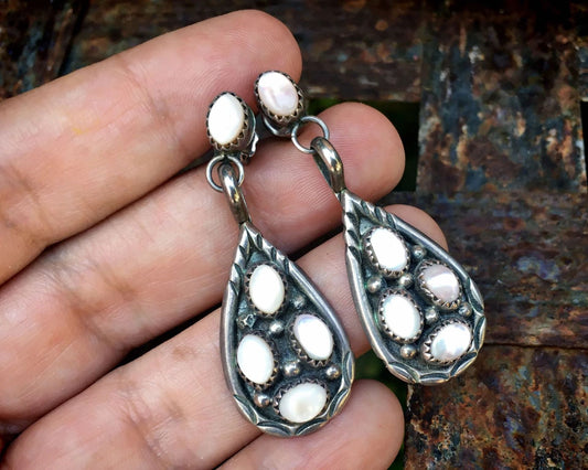 Charming Silver Earring for Any Occasion