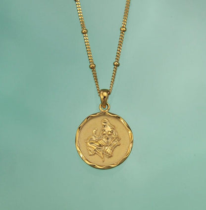 Beautiful Gold Necklace with Unique Style