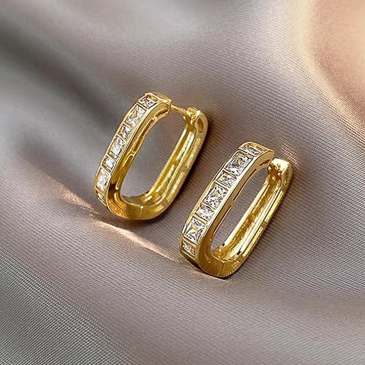 Charming Piece for Any Occasion
