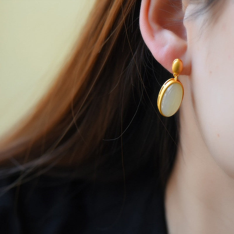Stunning Gold Earring for Daily Wear