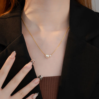 Beautiful Pearl Necklace with Unique Style