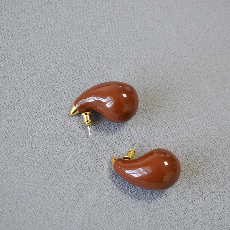 Classic Silver Earring with Timeless Appeal