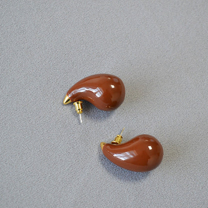 Classic Silver Earring with Timeless Appeal