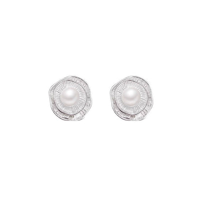 Beautiful Pearl Earring with Unique Style
