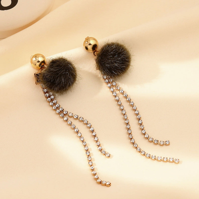 Classic Pearl Earring with Timeless Appeal