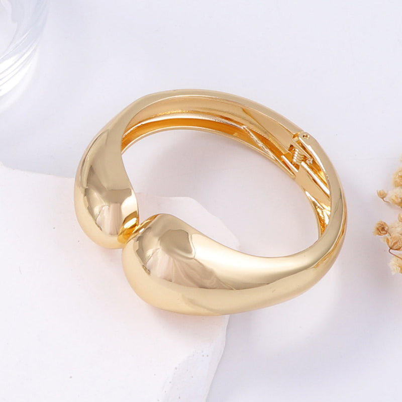 Romantic Bracelet for Special Moments