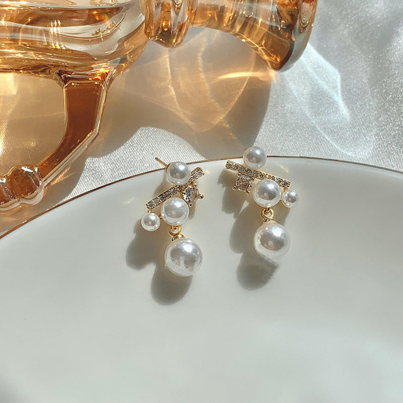 Charming Pearl Earring for Any Occasion