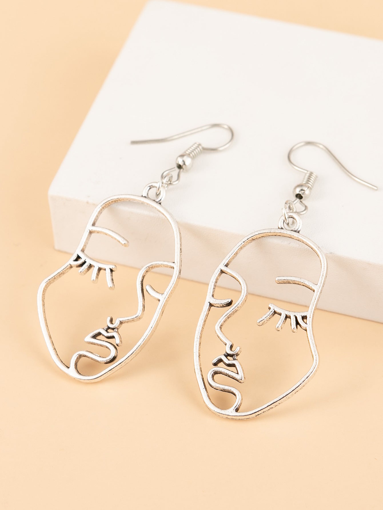 Romantic Earring for Special Moments