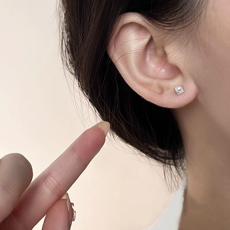 Delicate Artisan Pearl Earring