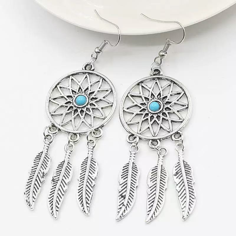 Charming Earring for Any Occasion