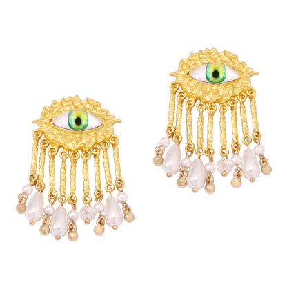 Beautiful Pearl Earring with Unique Style