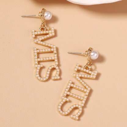 Beautiful Pearl Earring with Unique Style