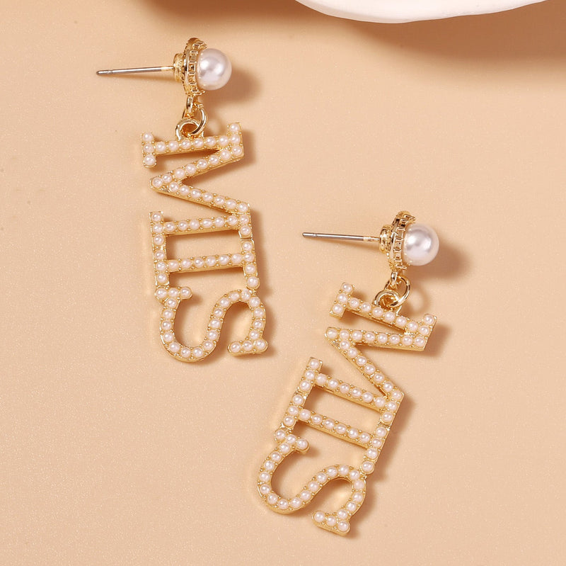 Beautiful Pearl Earring with Unique Style