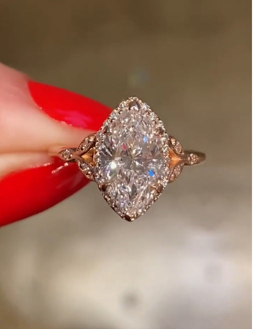 Romantic Gold Ring for Special Moments