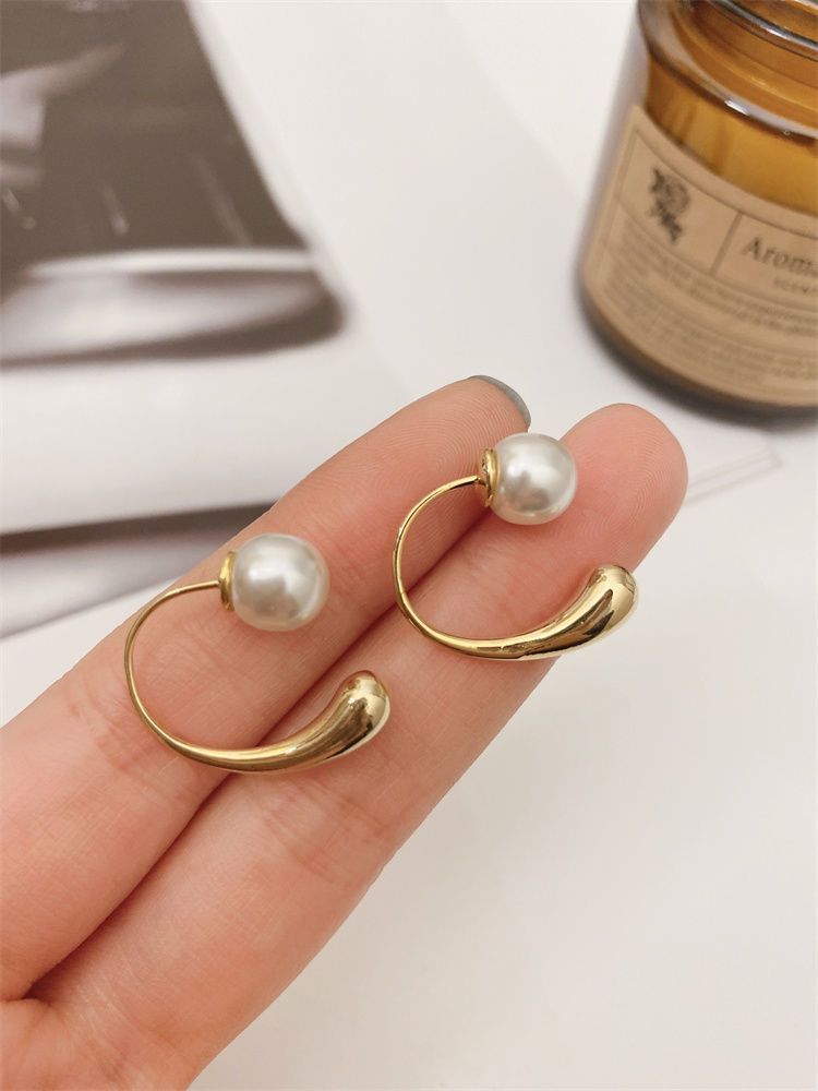 Elegant Pearl Earring for Every Occasion
