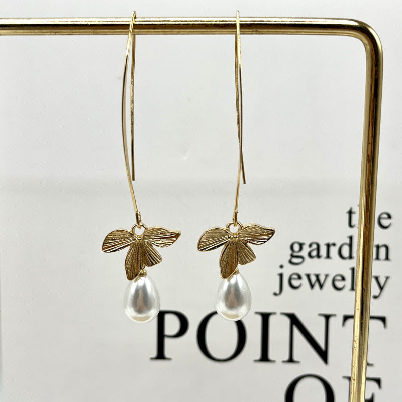 Delicate Artisan Pearl Earring