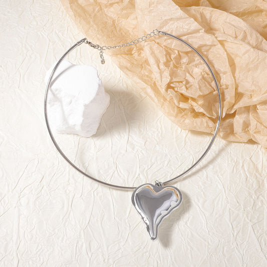 Classic Pendant with Timeless Appeal