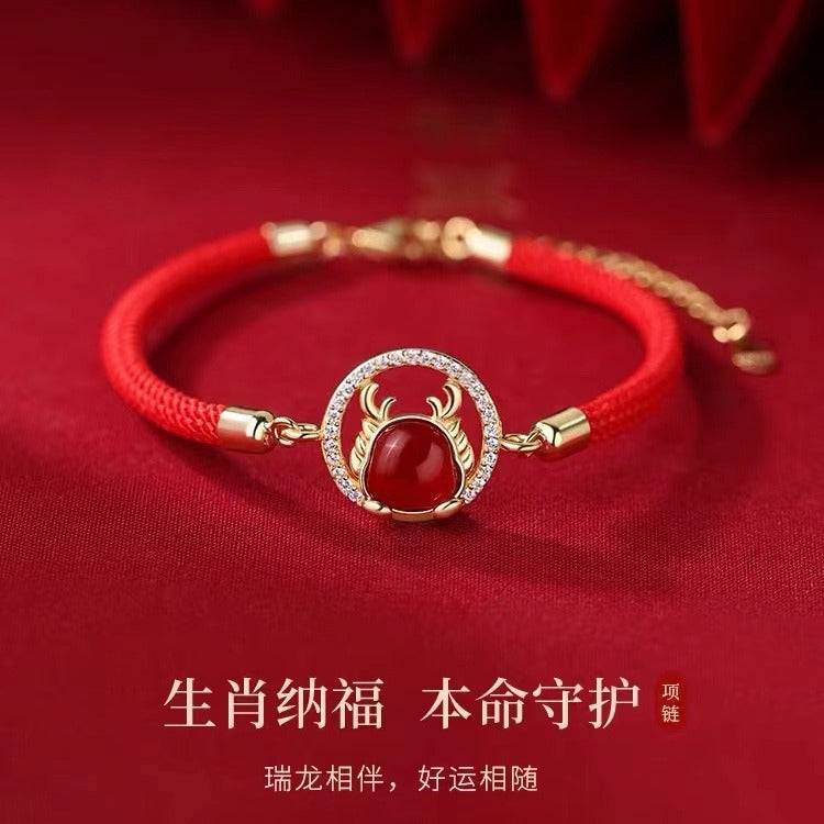 Beautiful Gold Bracelet with Unique Style