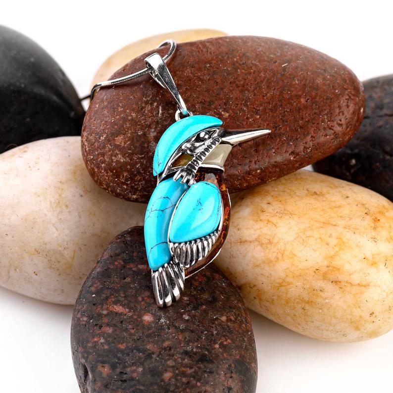 Classic Necklace with Timeless Appeal