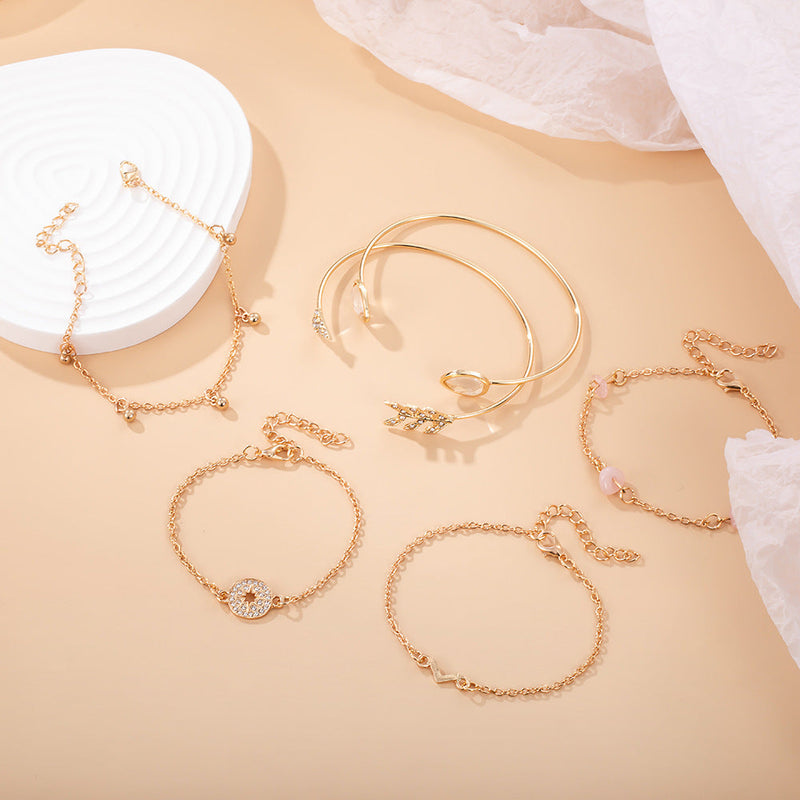Beautiful Gold Bracelet with Unique Style