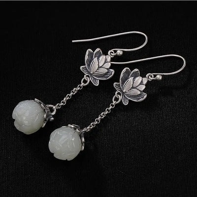 Elegant Silver Earring for Every Occasion