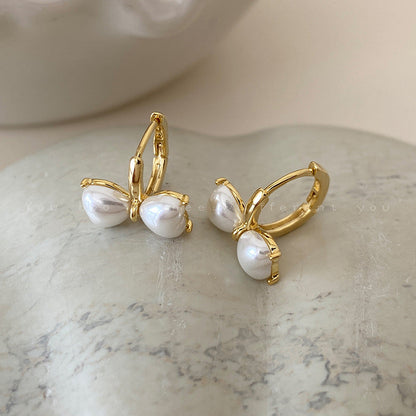 Classic Pearl Earring with Timeless Appeal