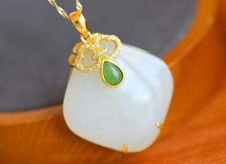 Elegant Silver Necklace for Every Occasion