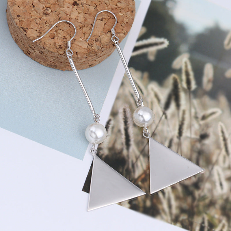 Stunning Pearl Earring for Daily Wear