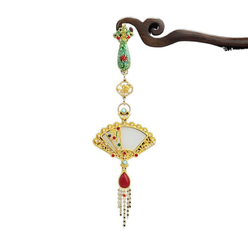 Beautiful Gold Pendant with Unique Style