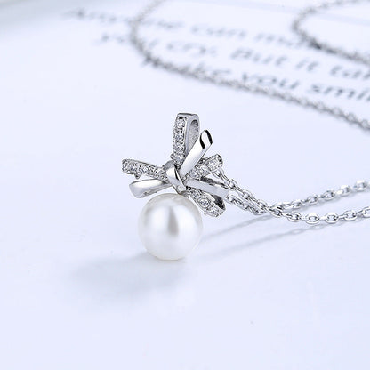 Beautiful Pearl Necklace with Unique Style