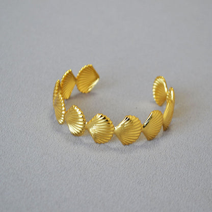 Delicate Artisan Gold Bracelet