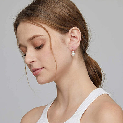 Romantic Pearl Earring for Special Moments
