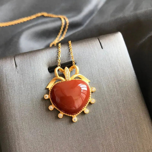 Romantic Gold Necklace for Special Moments