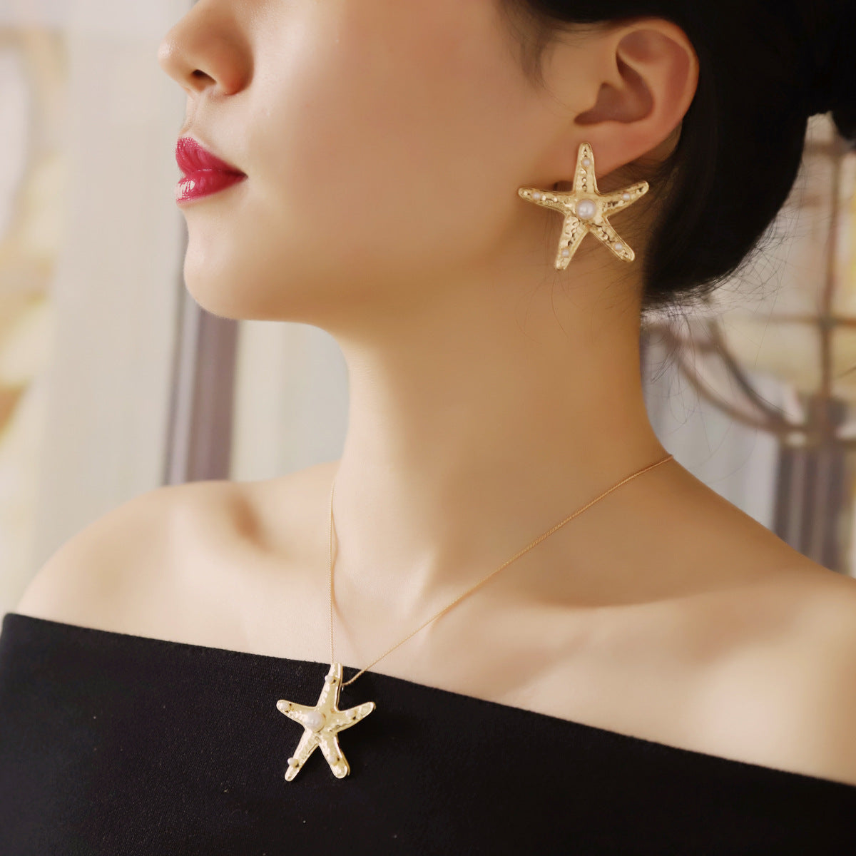Stunning Pearl Necklace for Daily Wear